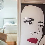 155 - Amalia In Santos * Lisboa