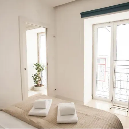 155 - Amália In Santos Lisboa