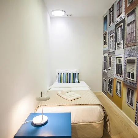 155 - Amália In Santos *