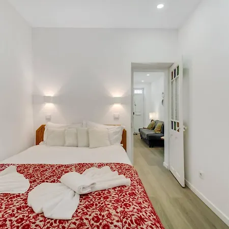 155 - Amália In Santos *