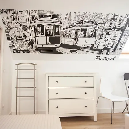 155 - Amália In Santos *