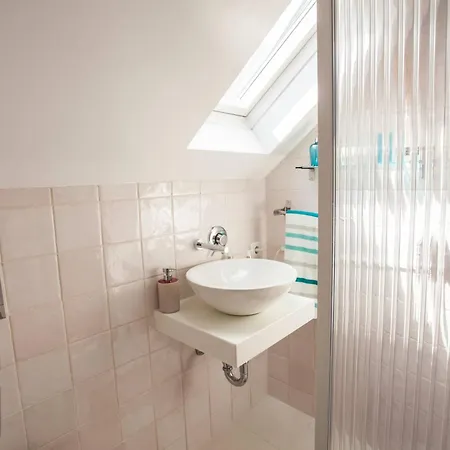 155 - Amalia In Santos * Lisbon